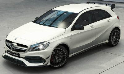 Mercedes-AMG A45 4MATIC SCREEN 1